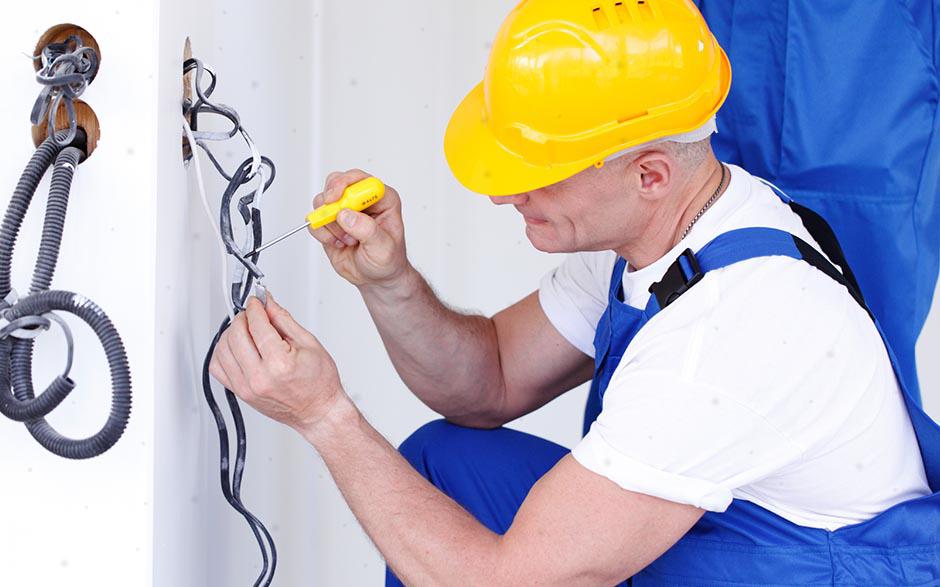 monteur électricien Freneuse